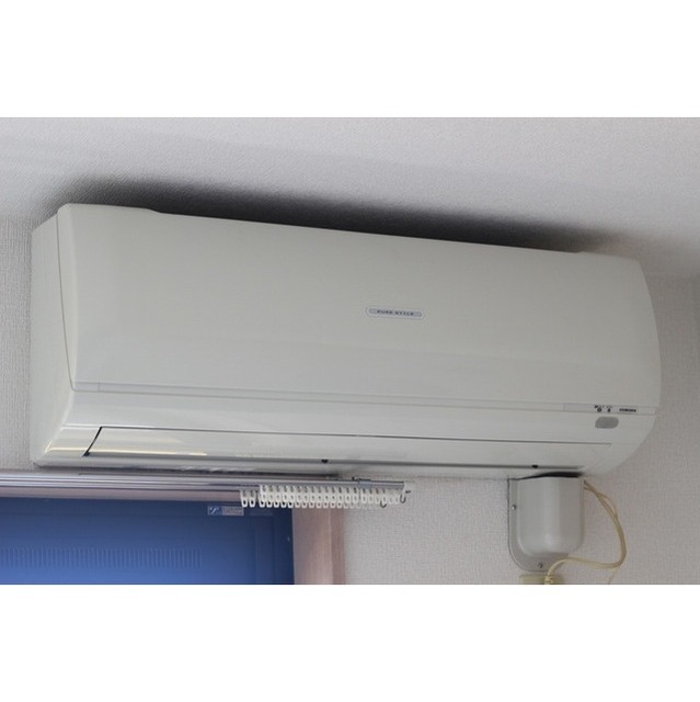 ロワジール201号室 電気エアコン