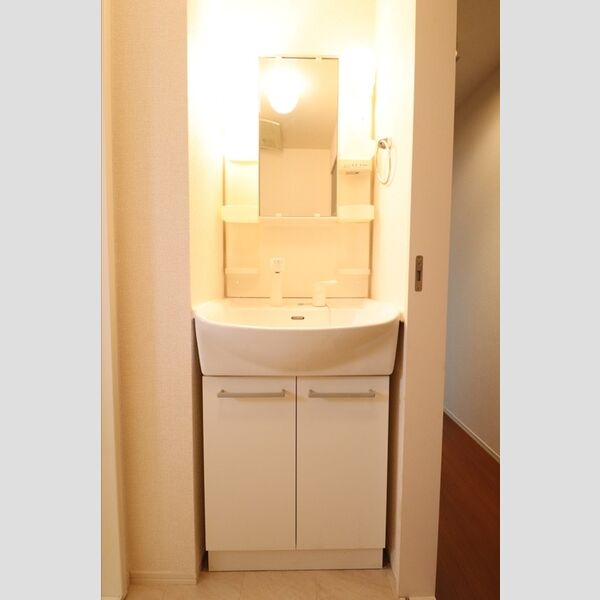 リバレイン　Ⅰ202号室 洗髪洗面化粧台