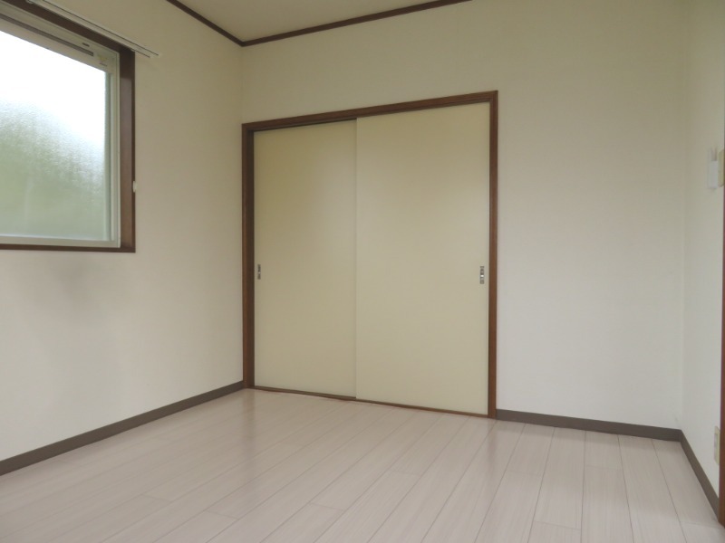 グランディールA2階 内観
