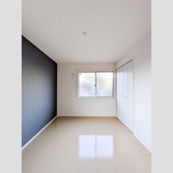 ルミエール木崎103号室 洋室