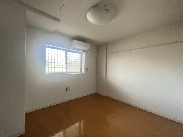 アリエさいたま新都心504号室 リビング