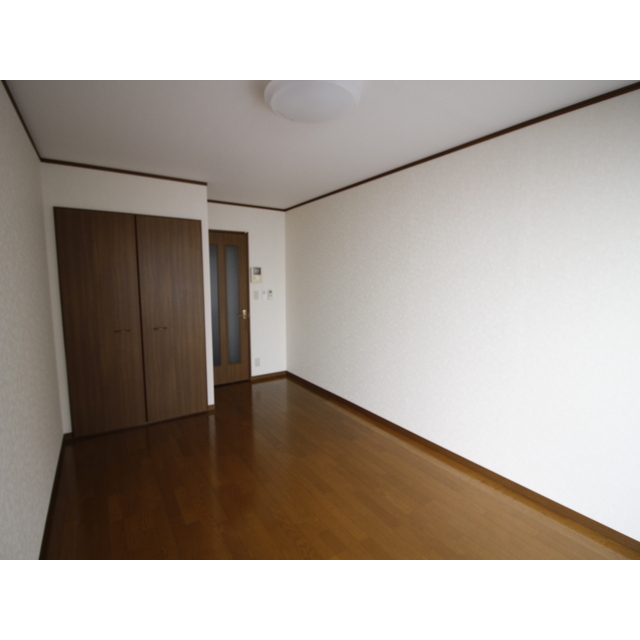 アンプルール フェール 上福岡Ⅱ103号室 リビング