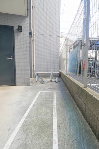 ＡＲＴＥＳＳＩＭＯ　ＬＩＮＫ　ＲＯＳＳＯ4階 外観