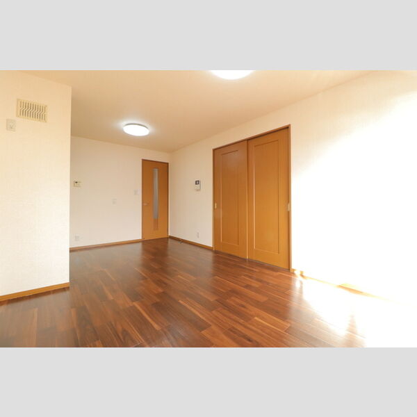 パストラル　Ⅰ/Ⅱ LDK