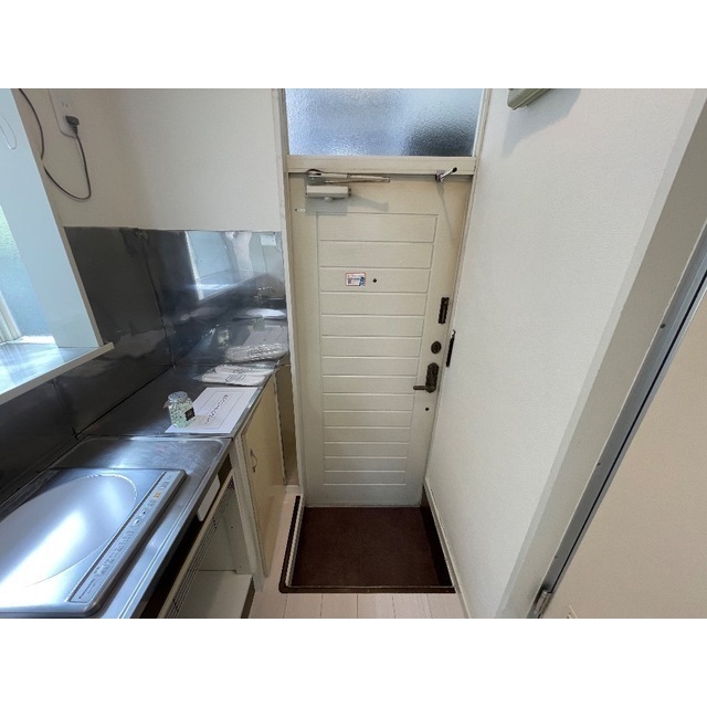 清水ハイツ 玄関