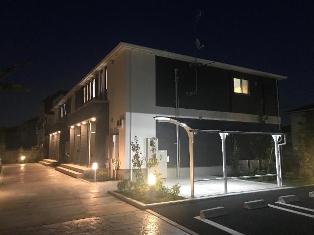 サニーブライト 外観写真（夜）
