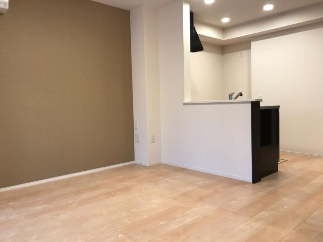 アルモ102号室 リビング（イメージ）