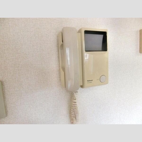 コーポ小倉　B202号室 モニター付きインターホン
