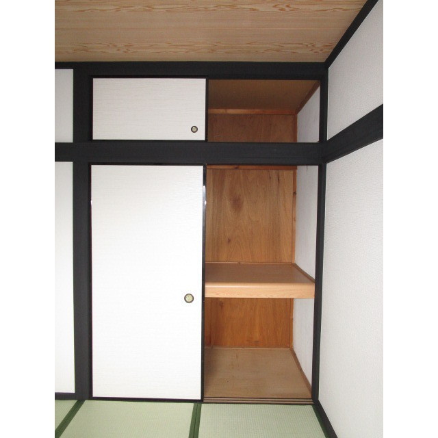 モアヒルズ　A棟 内観