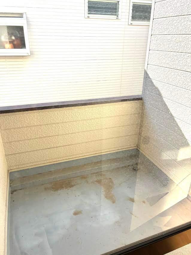 柏市東中新宿3丁目戸建 2階廊下スペース外にもバルコニーあり、採光、通風良好