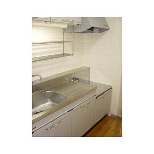 コートビレッジ辻堂307号室 キッチン