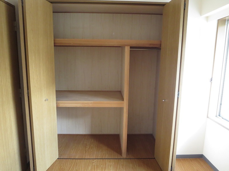 萩原ビル2階 収納