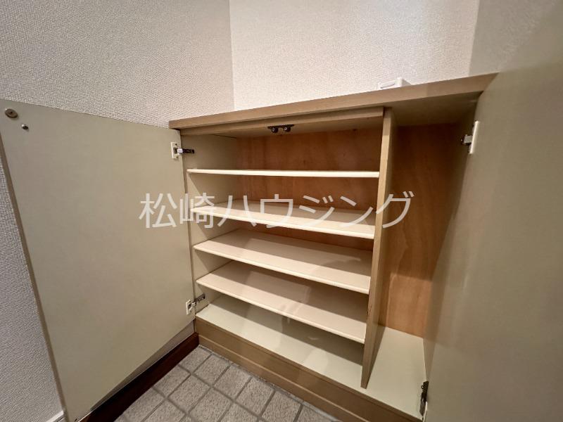 ファームシャトーⅡ3階 玄関