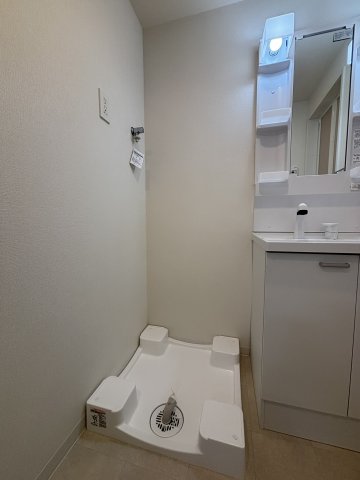 ケイディーエックスレジデンス原木中山0217号室 同建物別部屋の参考画像