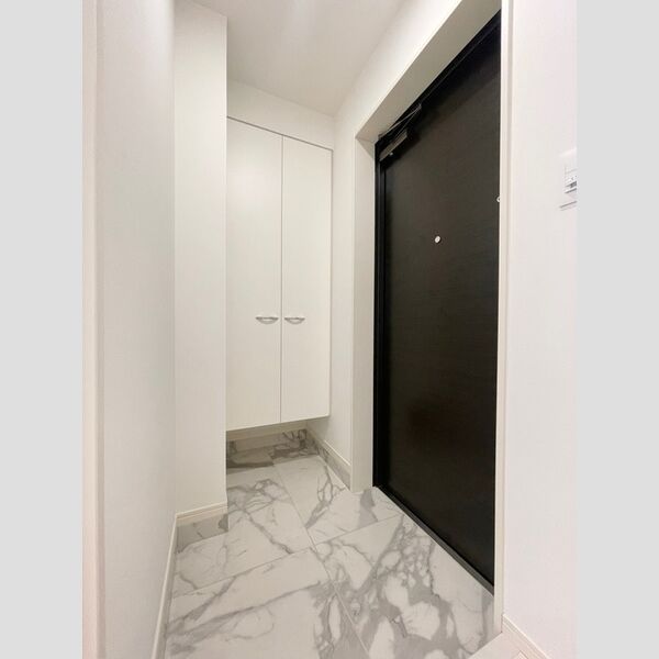 カスタリア旗の台 玄関