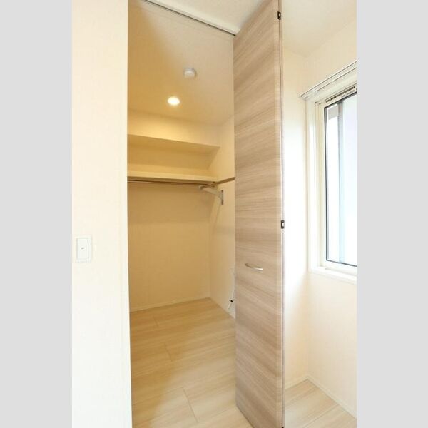 クラレット　A棟 ウォークインクローゼット