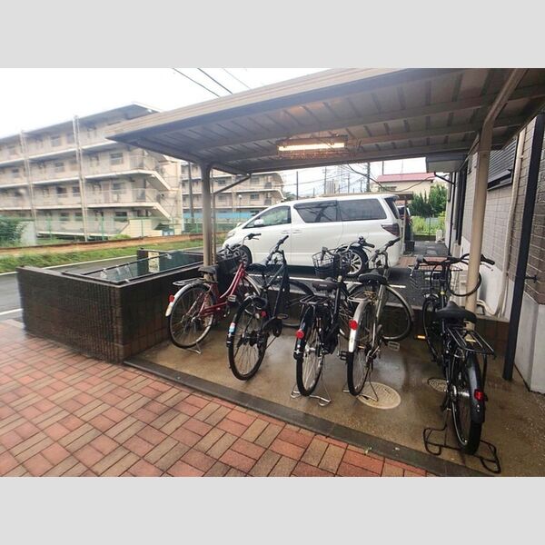 サニーハウス　E 駐輪場