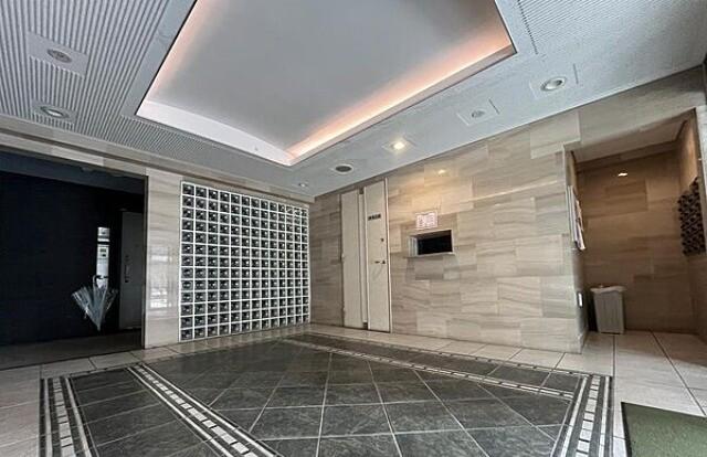 ブライズ中野坂上3階 エントランス