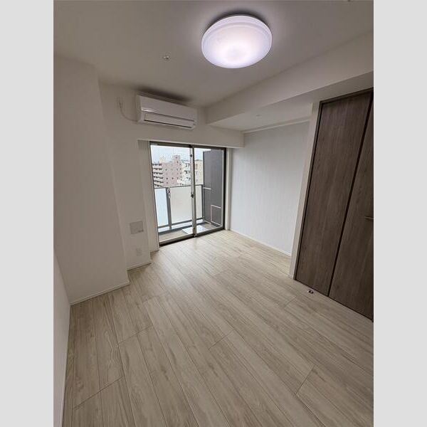 MAXIV横浜吉野町TRE701号室 リビング