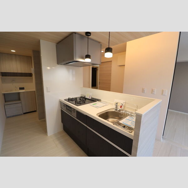D-カヴェリ本千葉203号室 対面キッチン