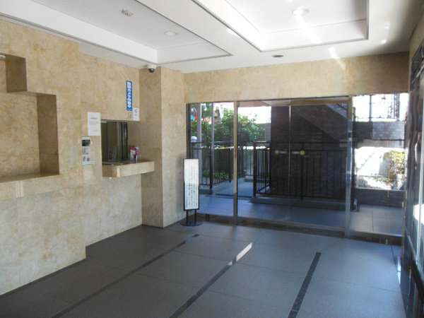 クレッセント羽田806号室 エントランス