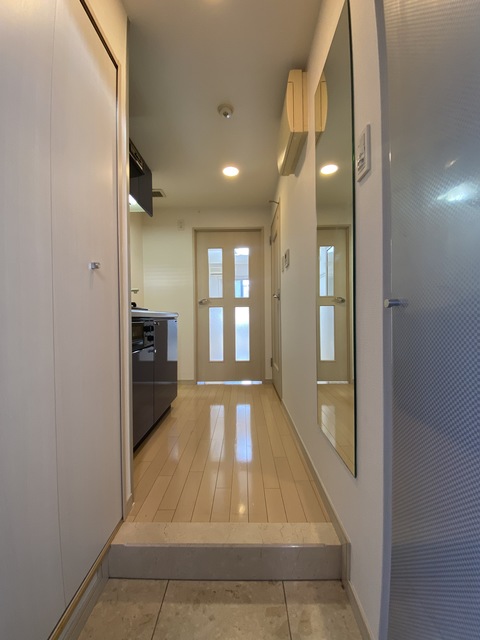 ガラ・ステーション東日本橋 玄関