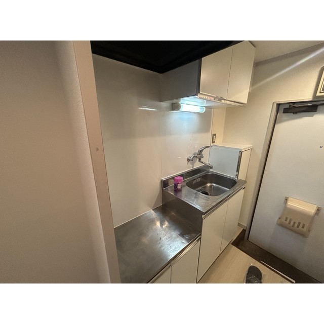 ライトサーム久米川110号室 キッチン
