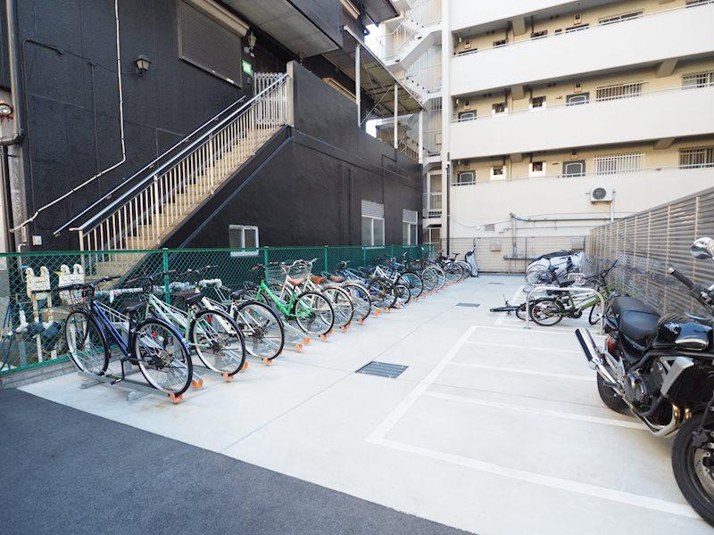 ドゥーエ蒲田南4階 駐輪場