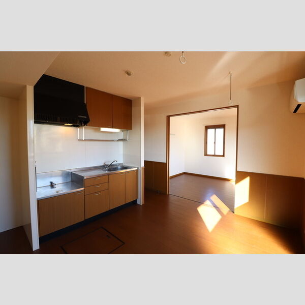 セジュール山の根103号室 LDK