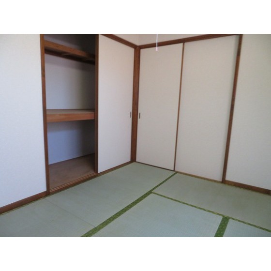 モンシャトー小川0203号室 和室