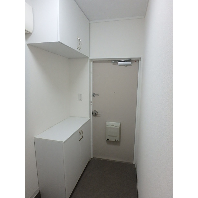 ロイヤルプラザ湘南305号室 内観