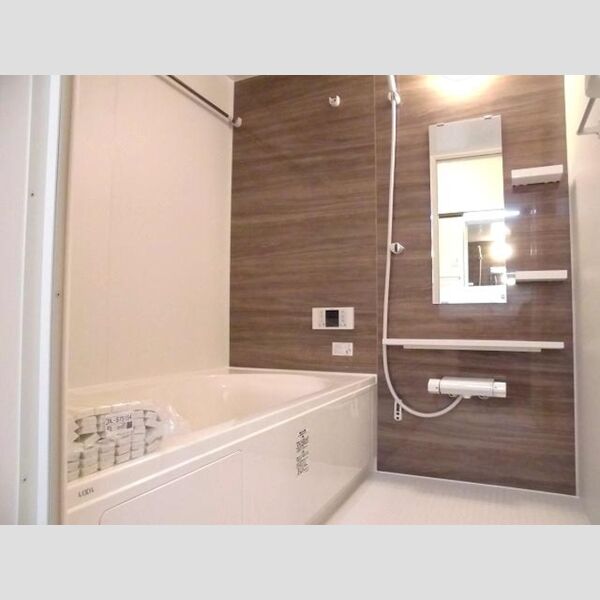 ミレニア籠原102号室 追い焚き機能付き風呂