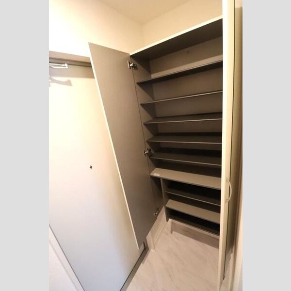 セレスティア瑞江Ⅰ シューズボックス