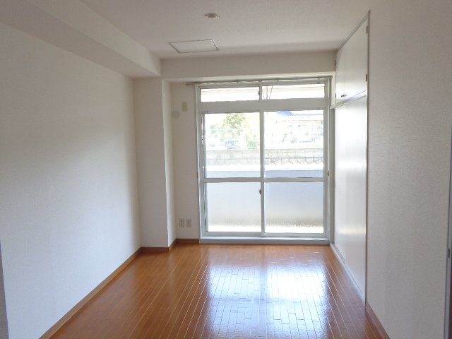 リバーサイドソシア 洋室