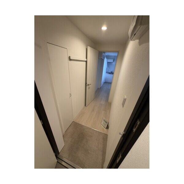 イニッツィオ永田南 玄関