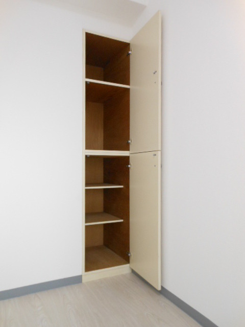 スカイコート横浜平沼8階 クローゼット