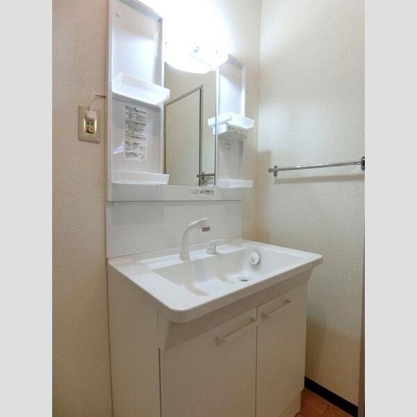 ルネ松洋 洗髪洗面化粧台