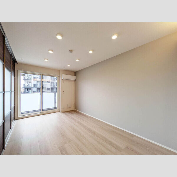 ノーブルラフィネ土呂町302号室 リビング