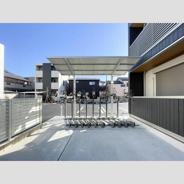 メゾンアーク西新井Ⅱ サイクルラック