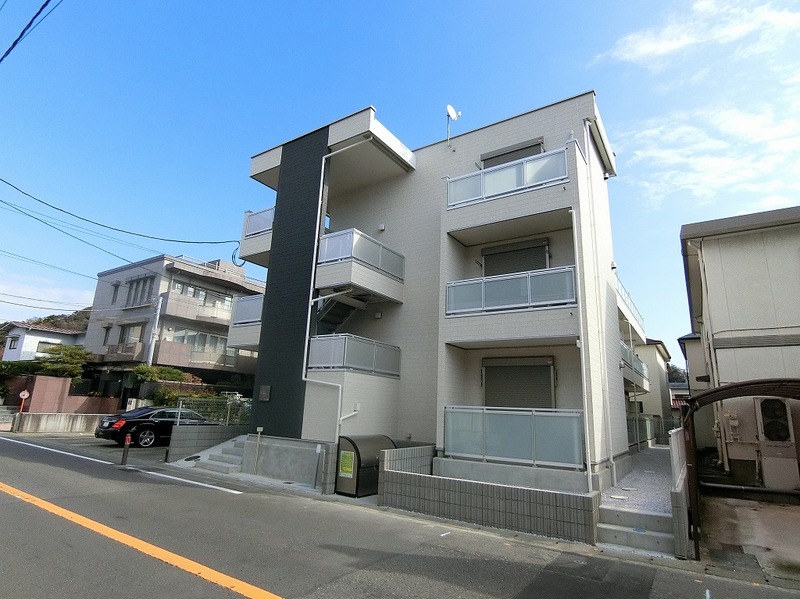 リブリ・グラン鎌倉玉縄3階 外観