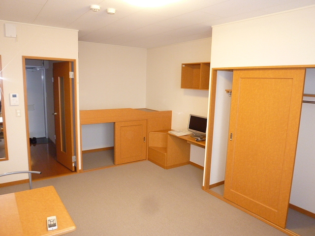 レオパレスウェルカム203号室 寝室