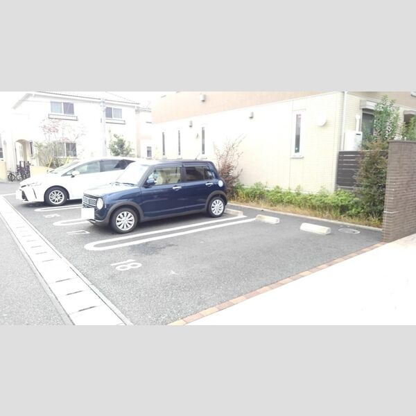 シエルツリー　Ⅱ 駐車場