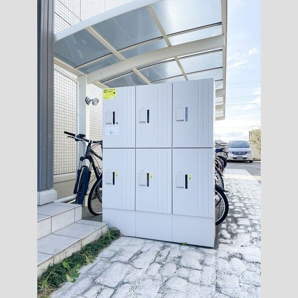 ヘリオス吉川美南　クロノス 宅配ボックス