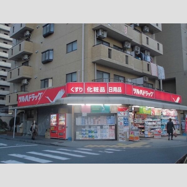 ボナール ツルハドラッグ葛西駅前店まで180m