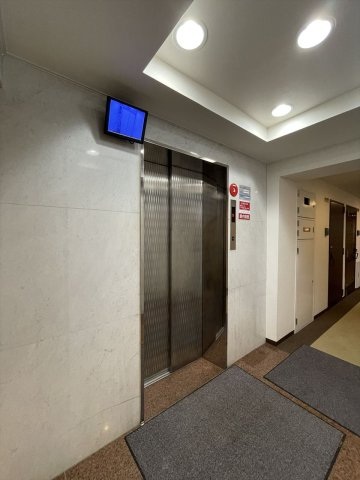 スカイコート市ヶ谷 エレベーター