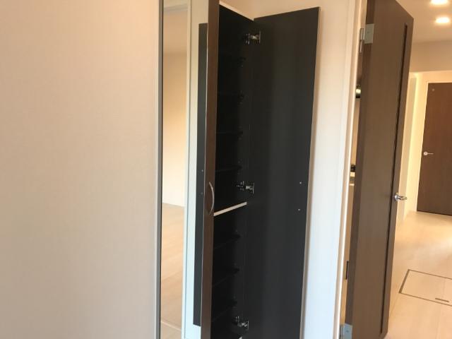 ラ・ジオンあきる野106号室 シューズＢＯＸ