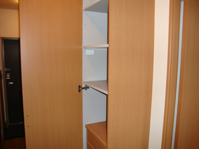 サンライズ 収納