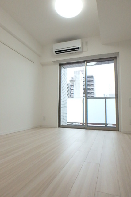 グランド・ガーラ川崎西口8階 無料Ｗｉ-Ｆｉ付洋室