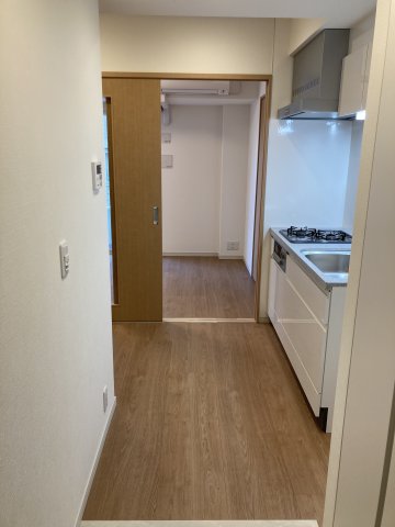 サンパール弐番館 キッチンスペース　※別号室の参考写真です(現況優先・仕様違いの場合あり)