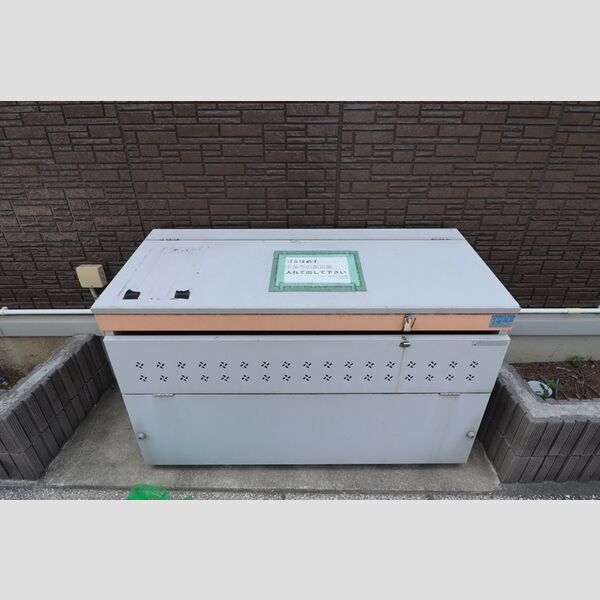 ヴェルデカーサ ゴミ置き場